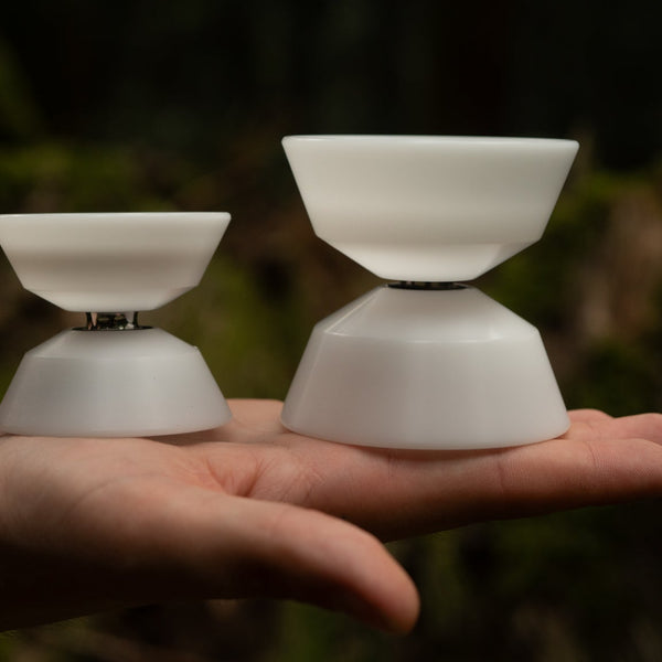 mowl Short King / White マウル ヨーヨー 11月3日20時発売】SHORT KING | 日本のメーカー,mowl | | ヨーヨー