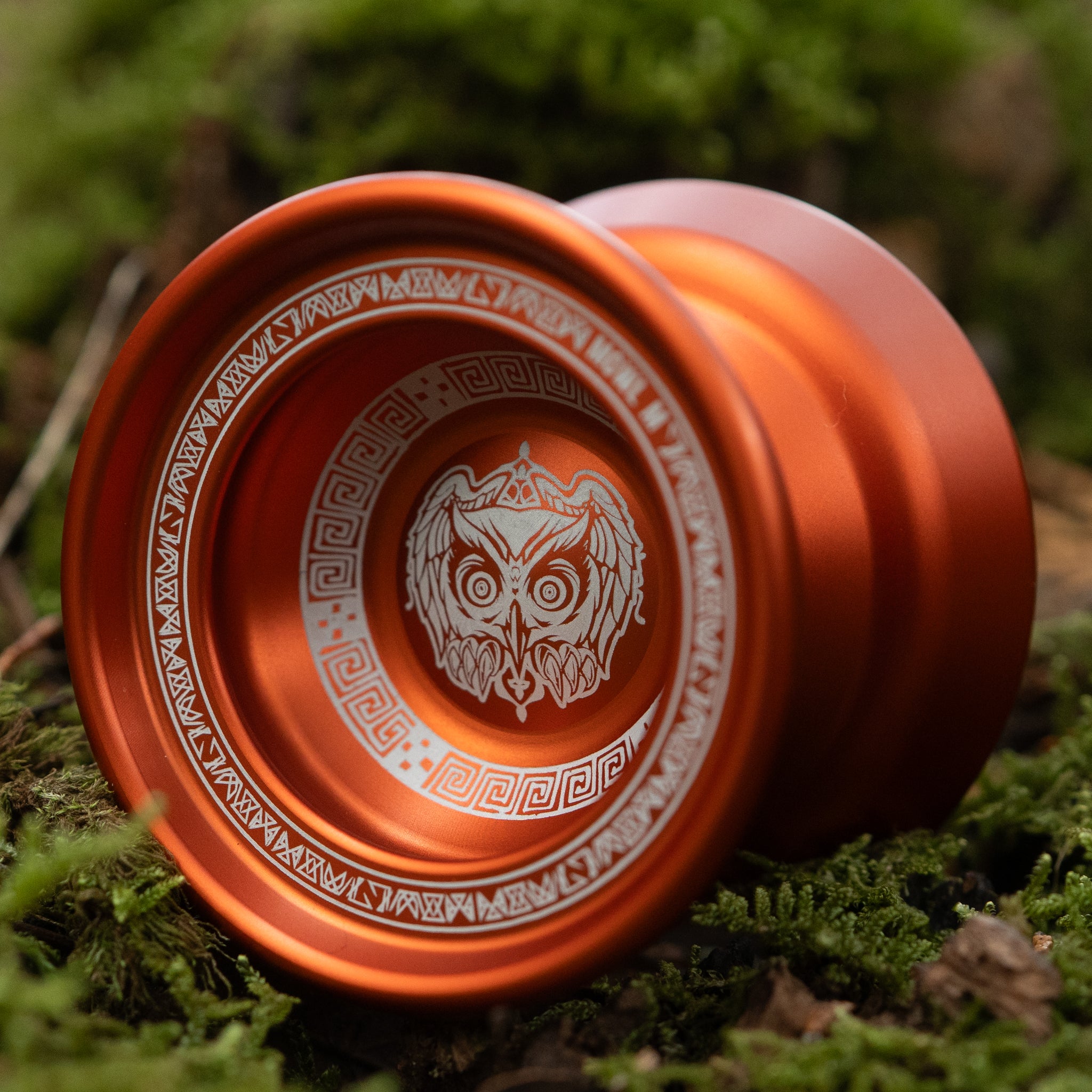 M / Orange