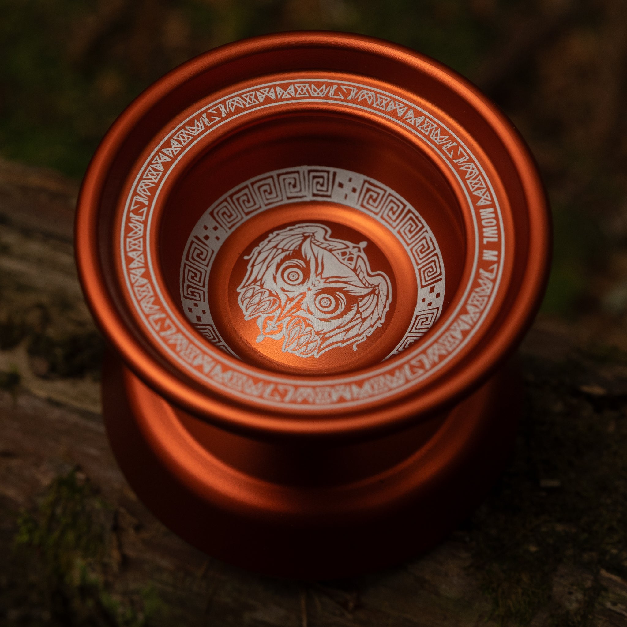 M / Orange