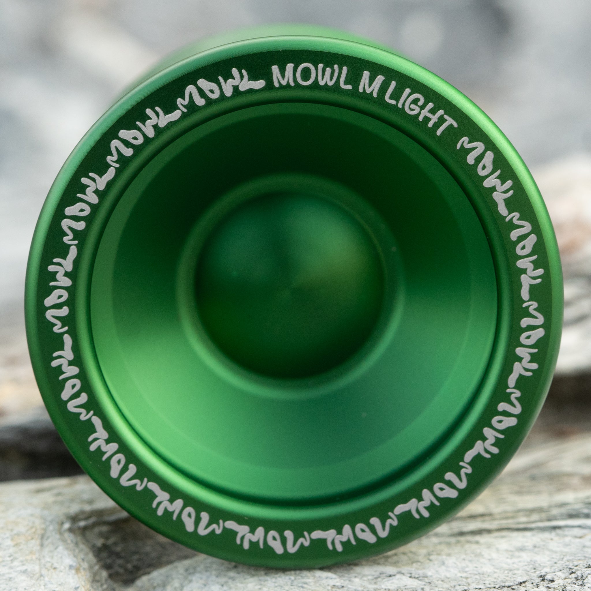 M Light Circle Logo / Dark Green