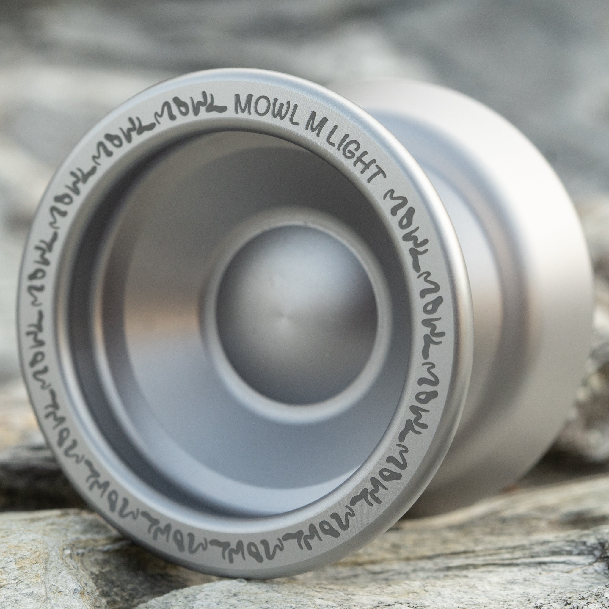 M Light Circle Logo / Blasted Silver