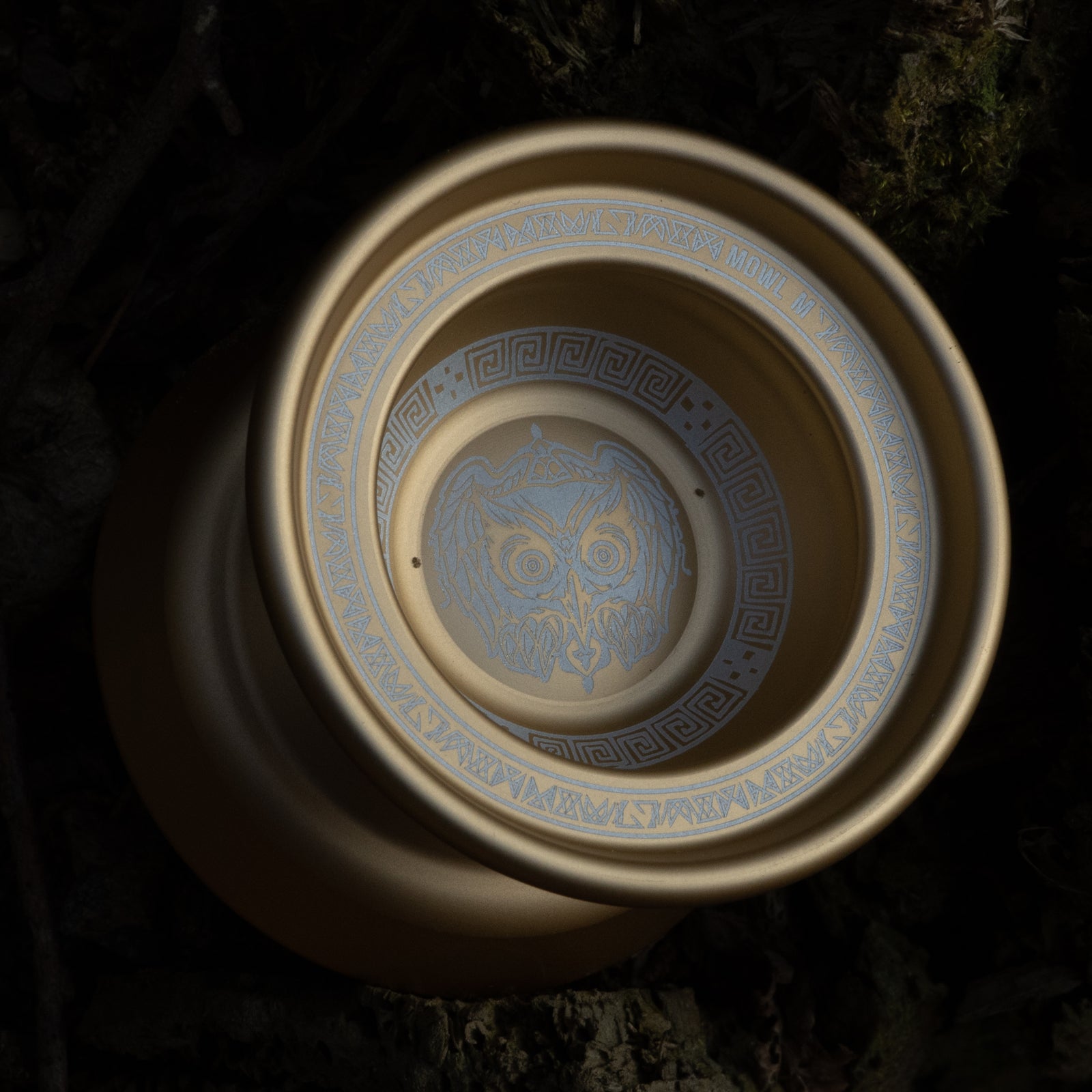 マウル オブセッション 初期ロゴ mowl | Introducing the first-ever yo-yo stand from mowl
