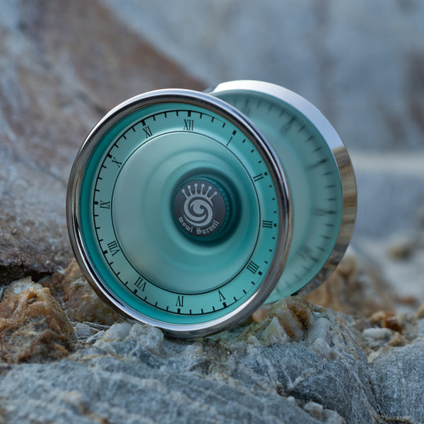 Surveil T Green / Polished Silver Rim – mowl